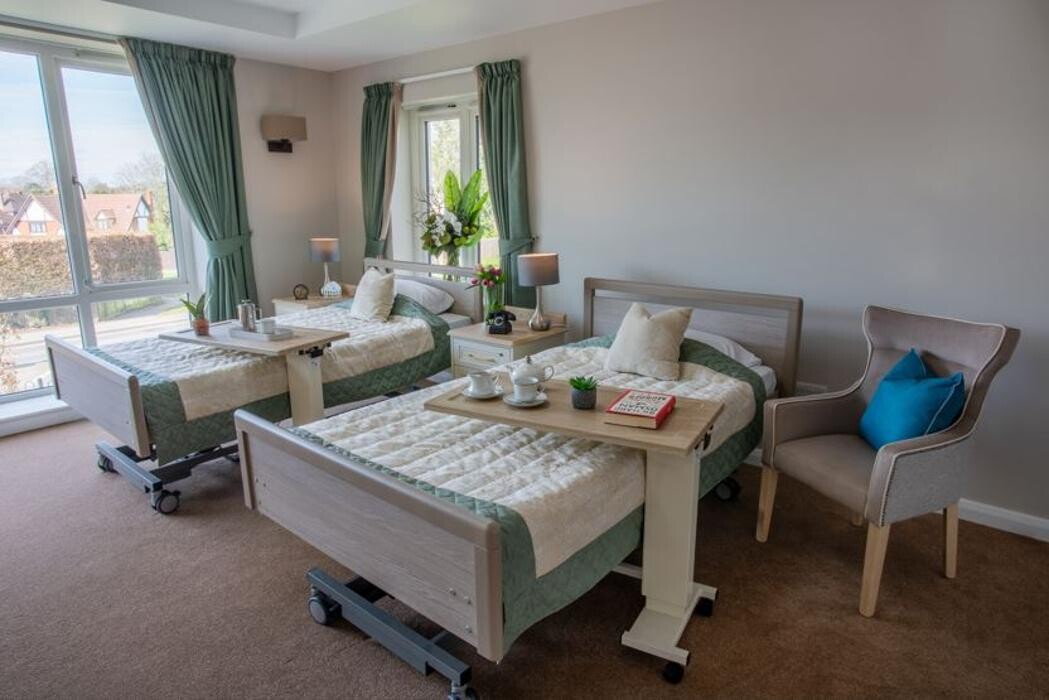 Images Fountains Lodge Care Home - Bupa