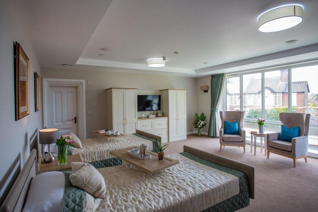Images Fountains Lodge Care Home - Bupa