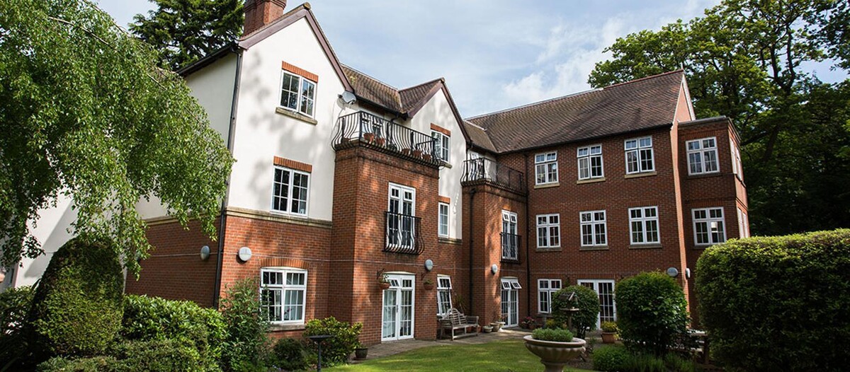 Images Erskine Hall Care Home - Bupa