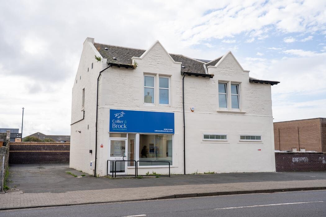 Images Collier and Brock Vets, Troon
