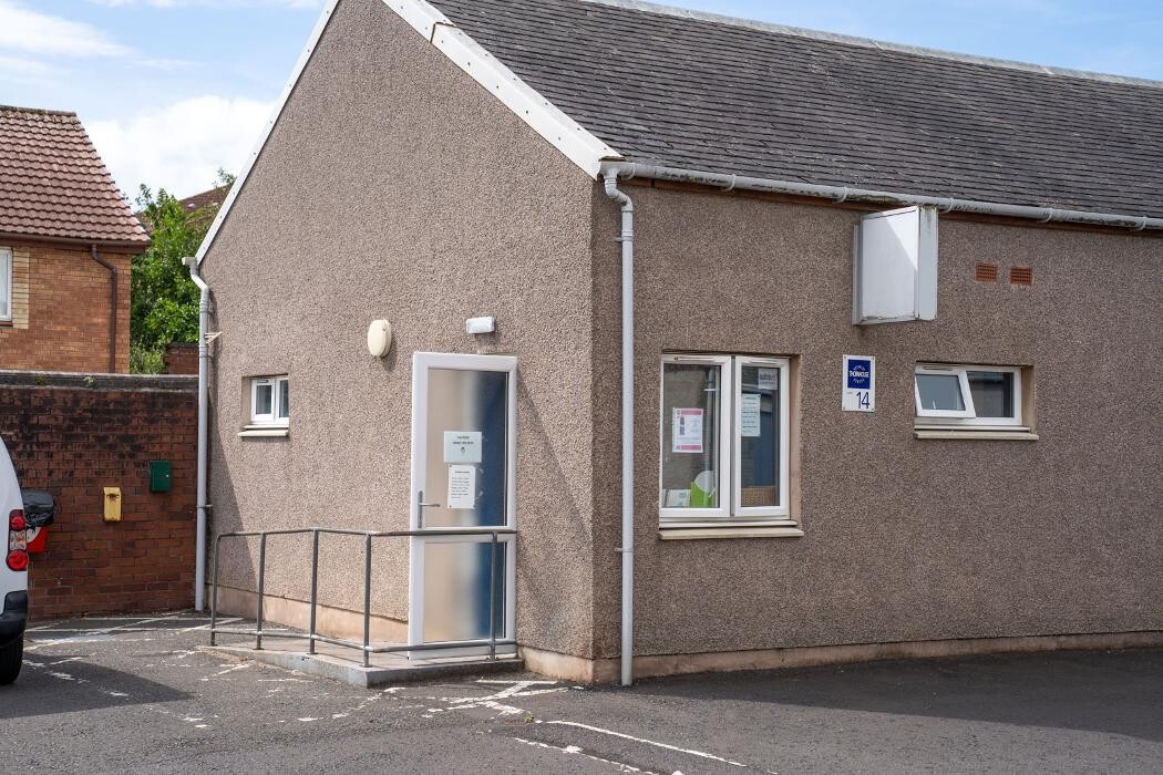 Images Collier and Brock Vets, Irvine