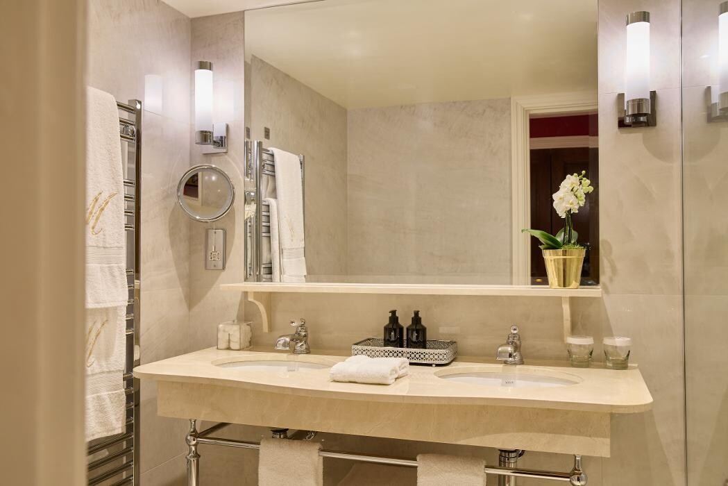 Images The Milestone Hotel and Residences