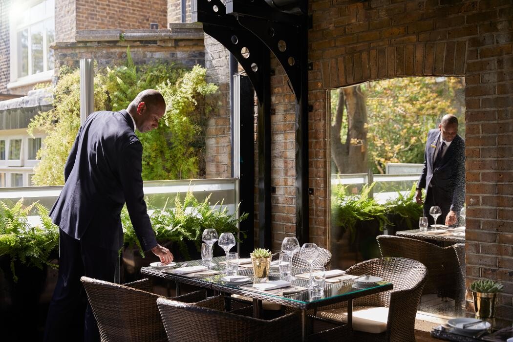 Images The Montague on the Gardens