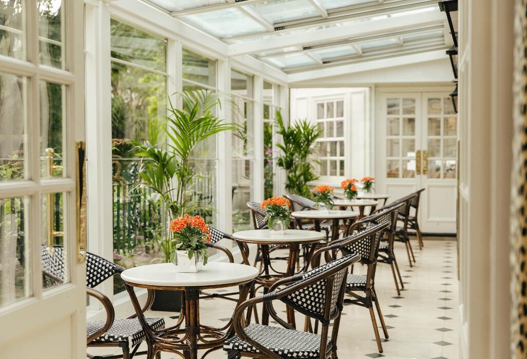 Images The Montague on the Gardens