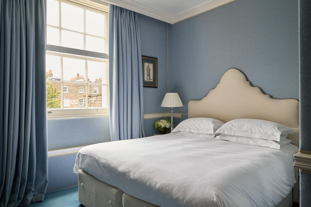 Images The Montague on the Gardens