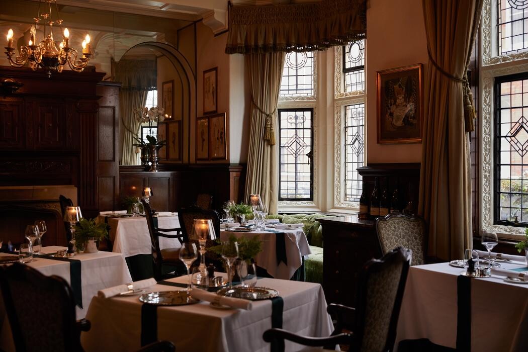 Images Chenestons Restaurant