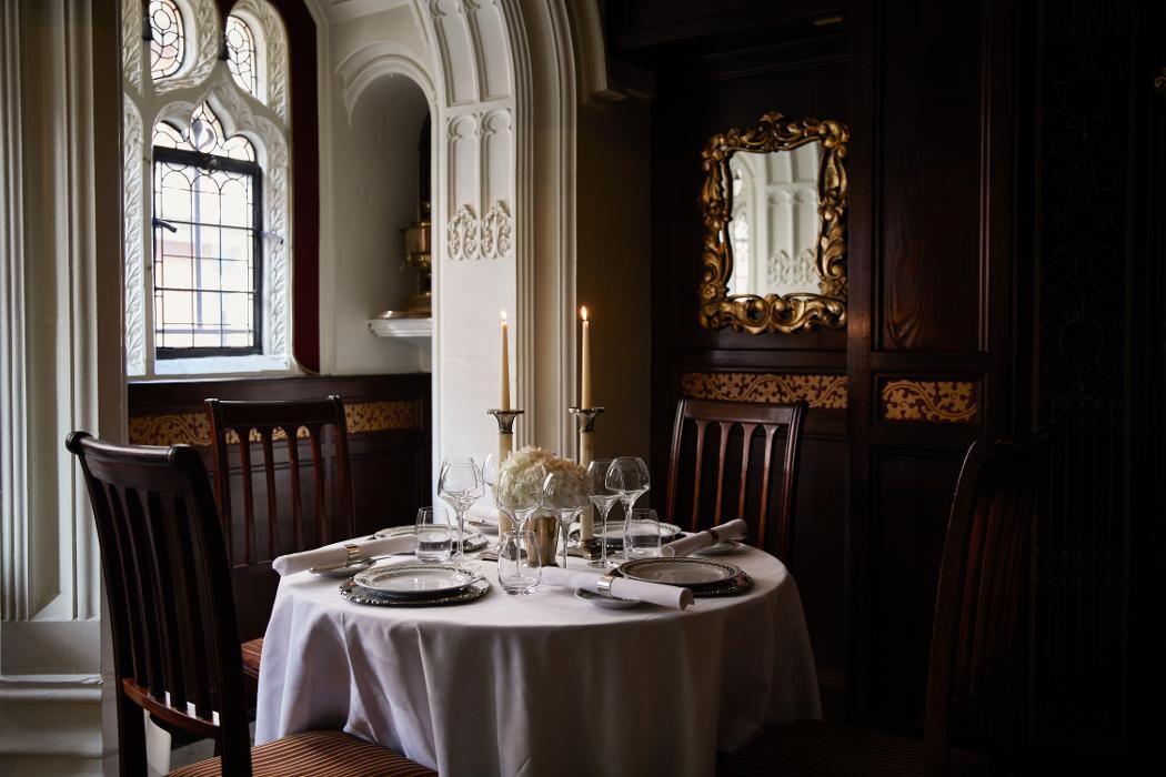 Images Chenestons Restaurant