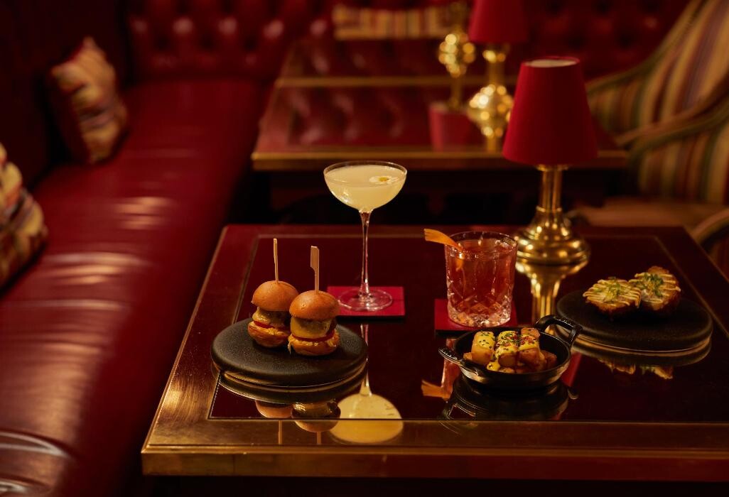 Images The New York Bar