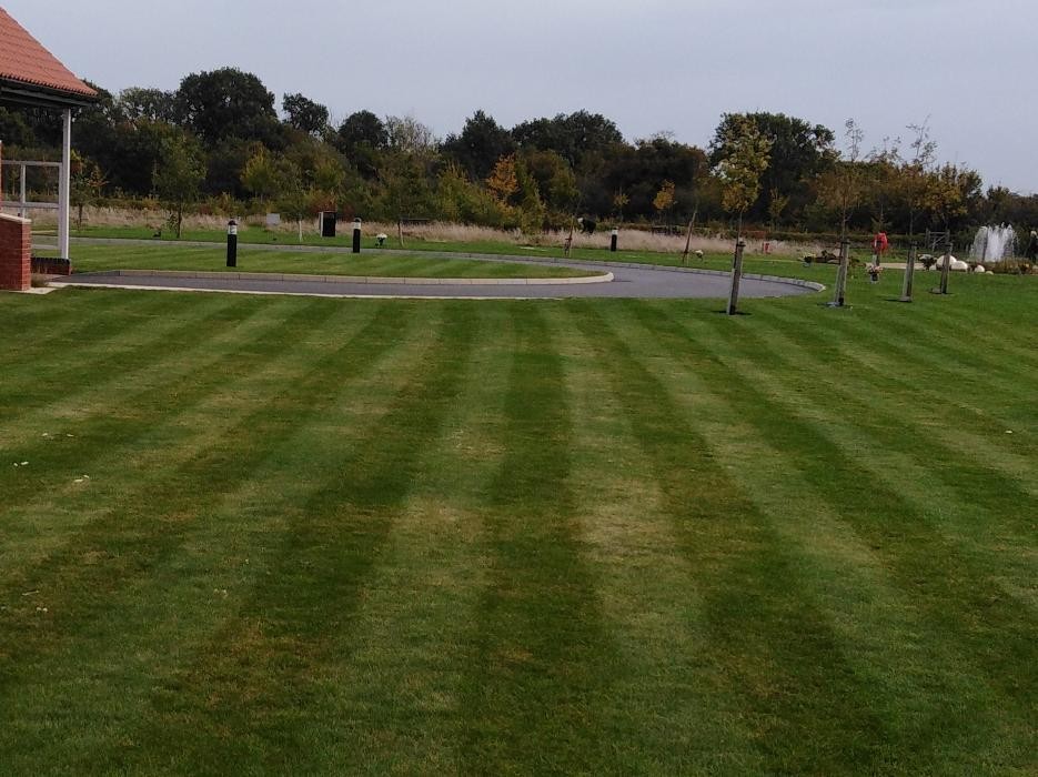 Images Grounds & Gardens