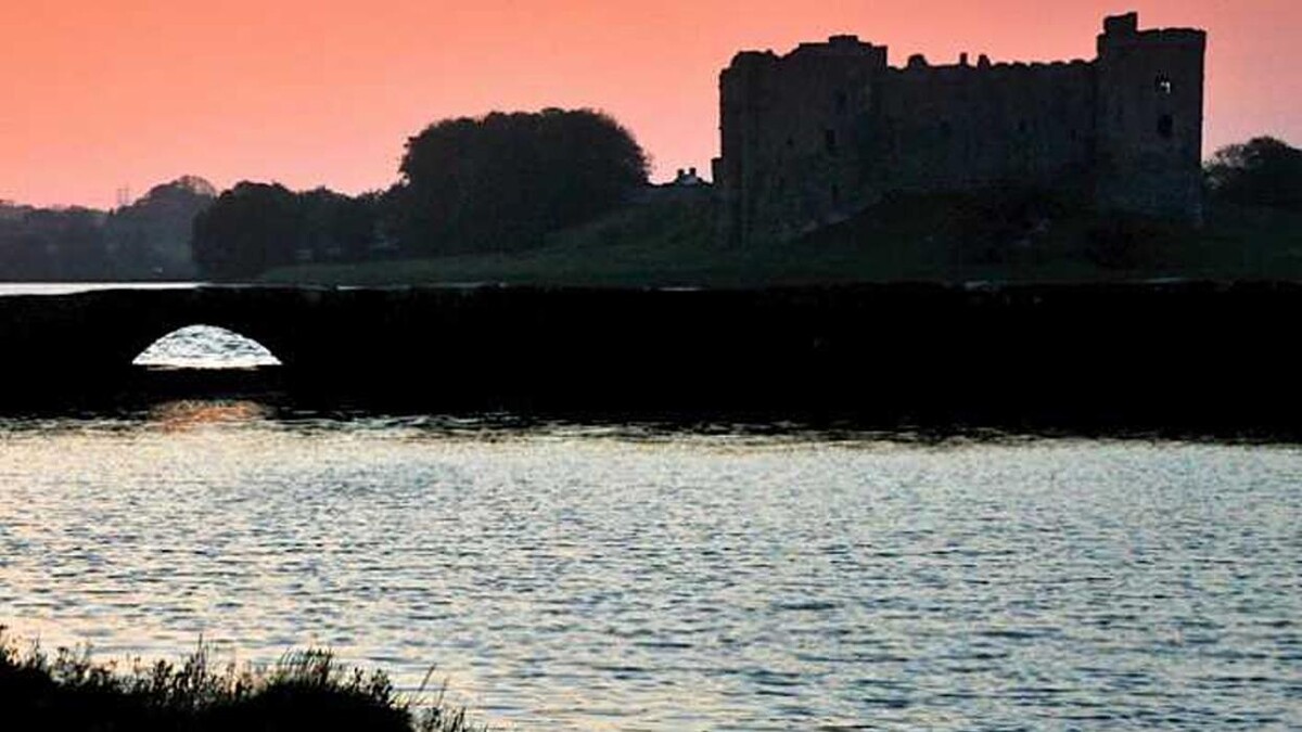 Images Carew Inn Ltd
