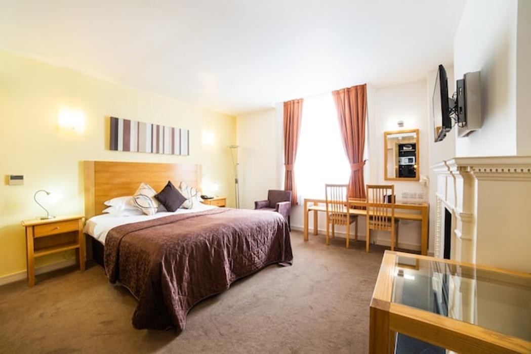 Images OYO The Cleveland Hotel