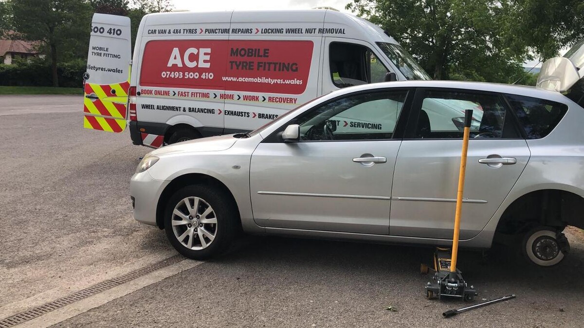 Images Ace Mobile Tyres