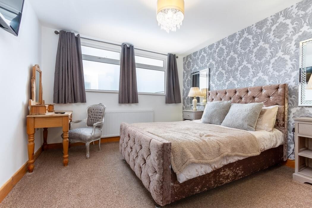 Images Beachcliffe Holiday Apartments