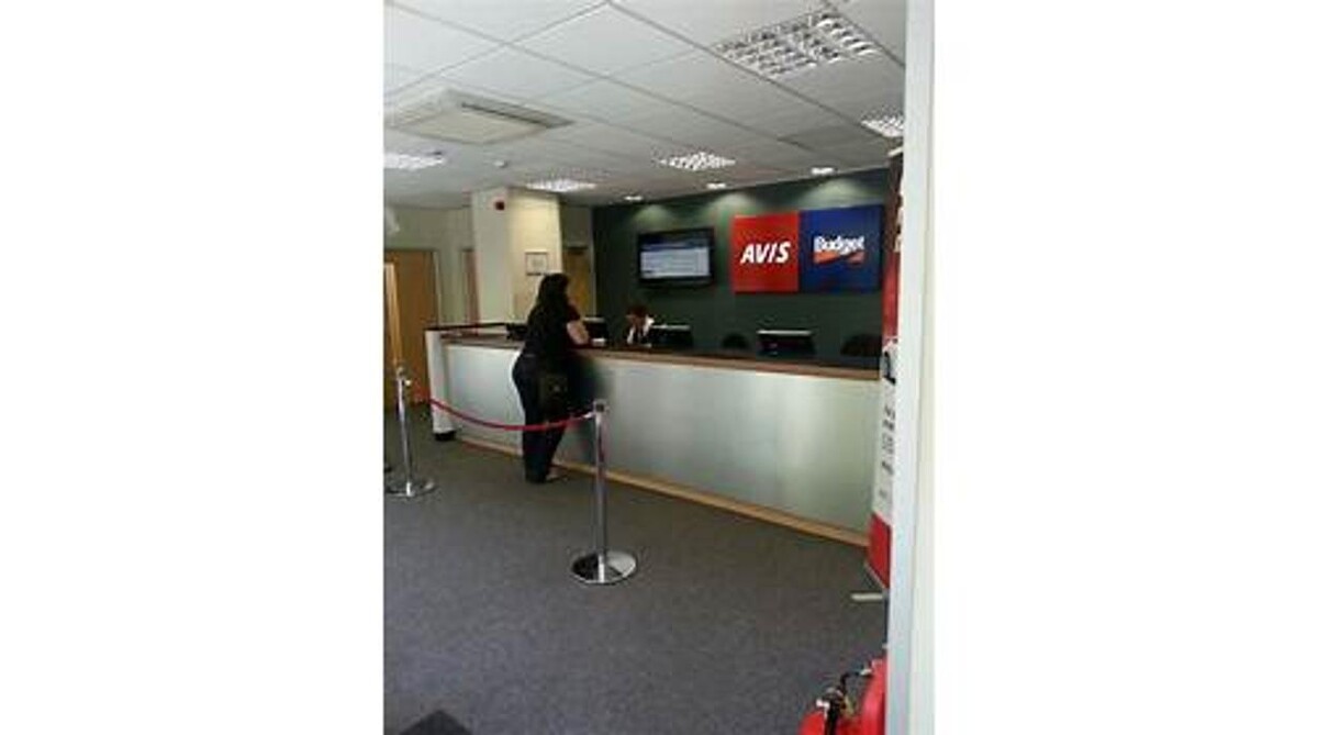 Images Avis Car Hire - London Victoria