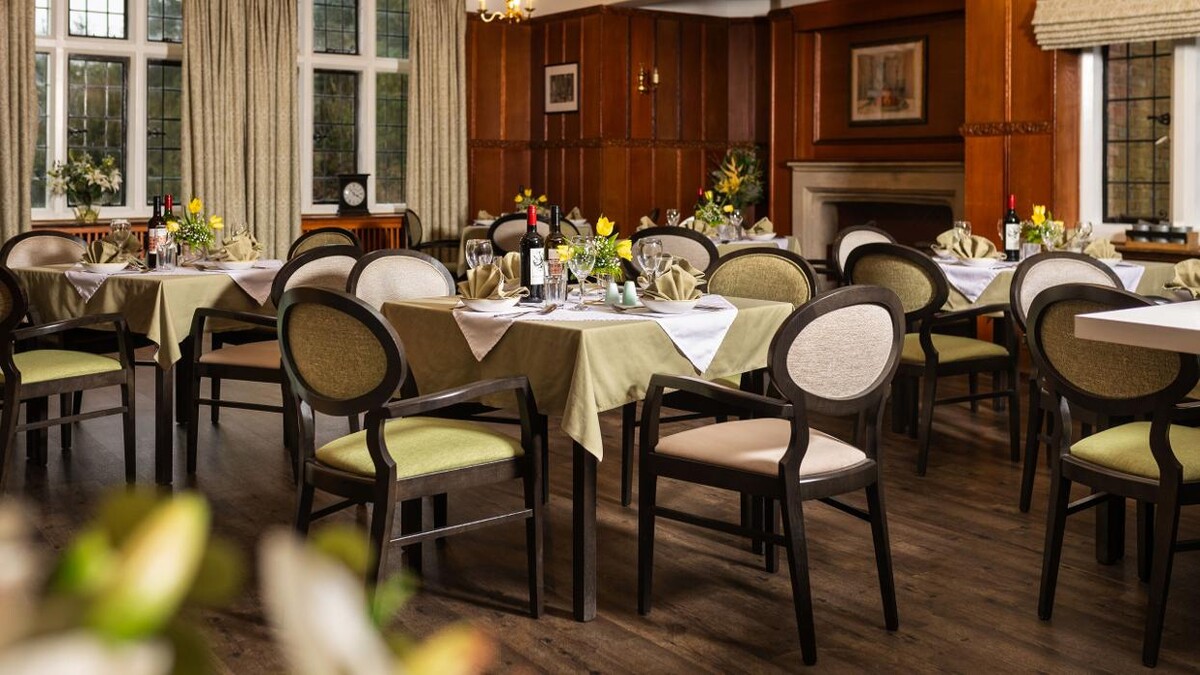 Images Huntercombe Hall Care Home