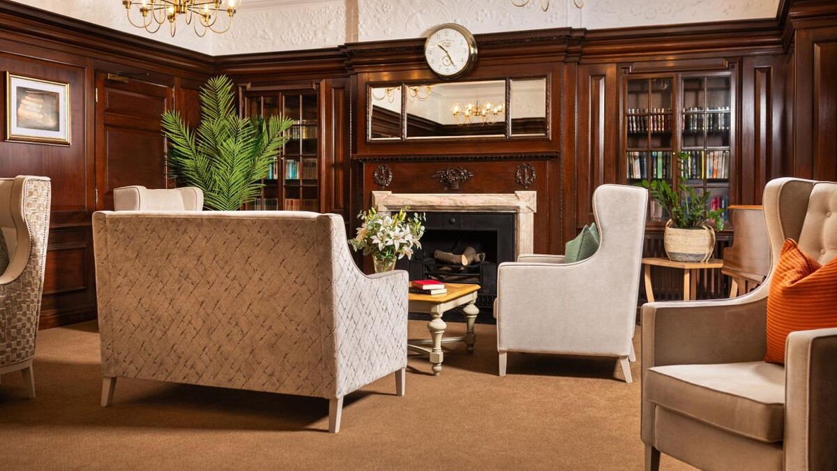 Images Huntercombe Hall Care Home