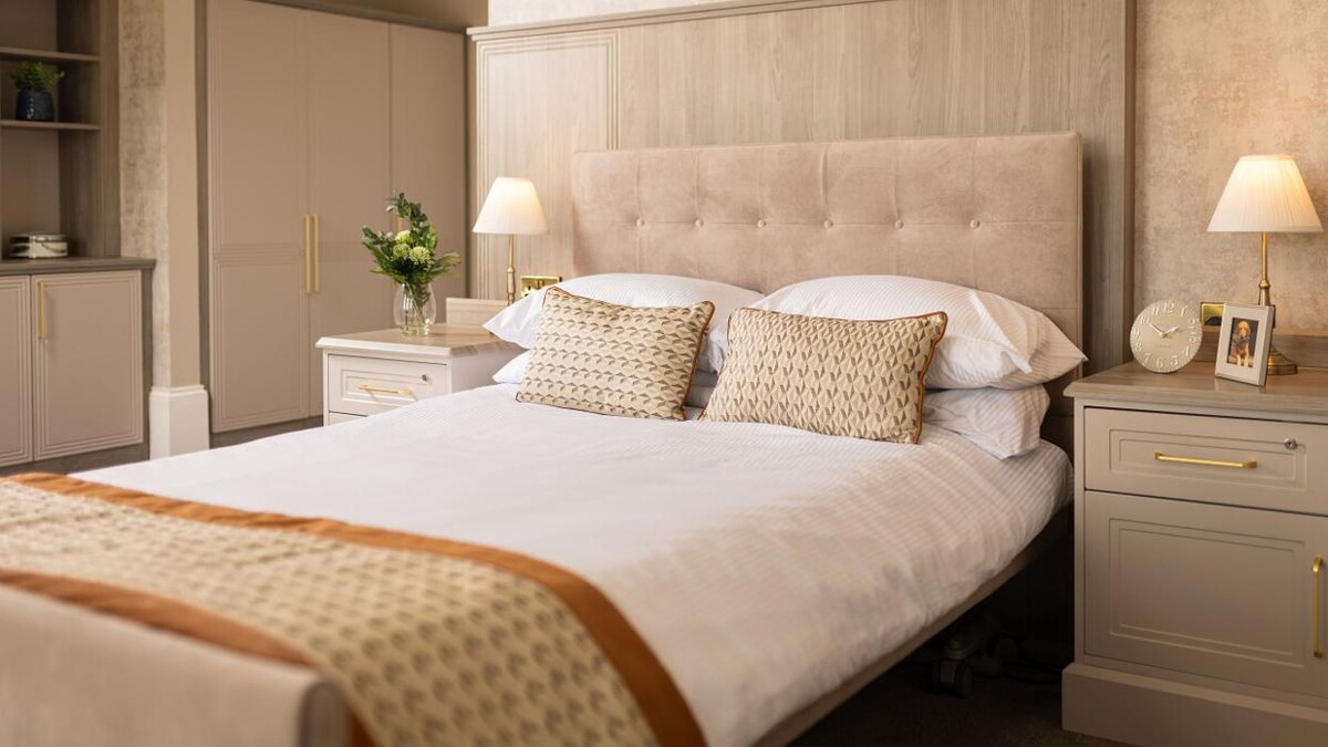 Images Knowle Park Nursing Home