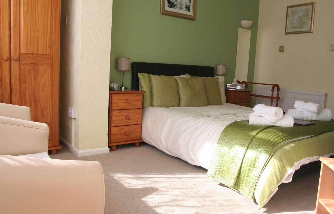 Images The Swiss Cottage Shanklin