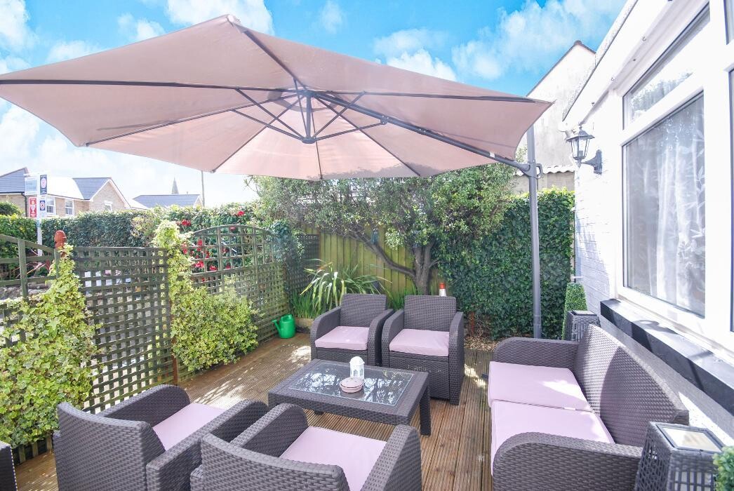 Images The Swiss Cottage Shanklin