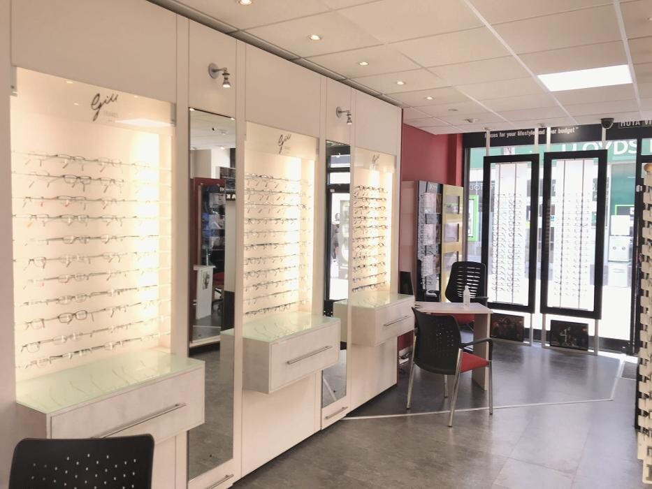 Images Gill Opticians