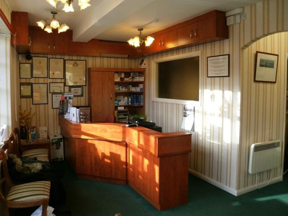 Images E & G Opticians & Hearing Care