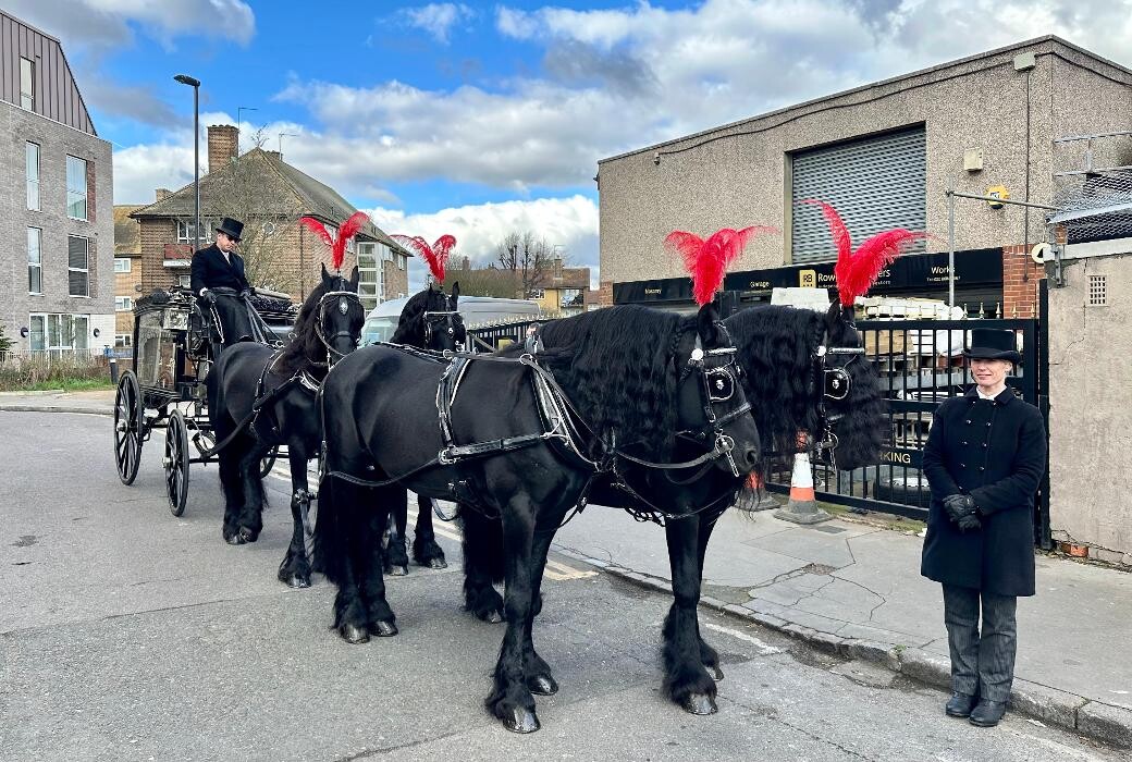 Images Rowland Brothers Funeral Directors