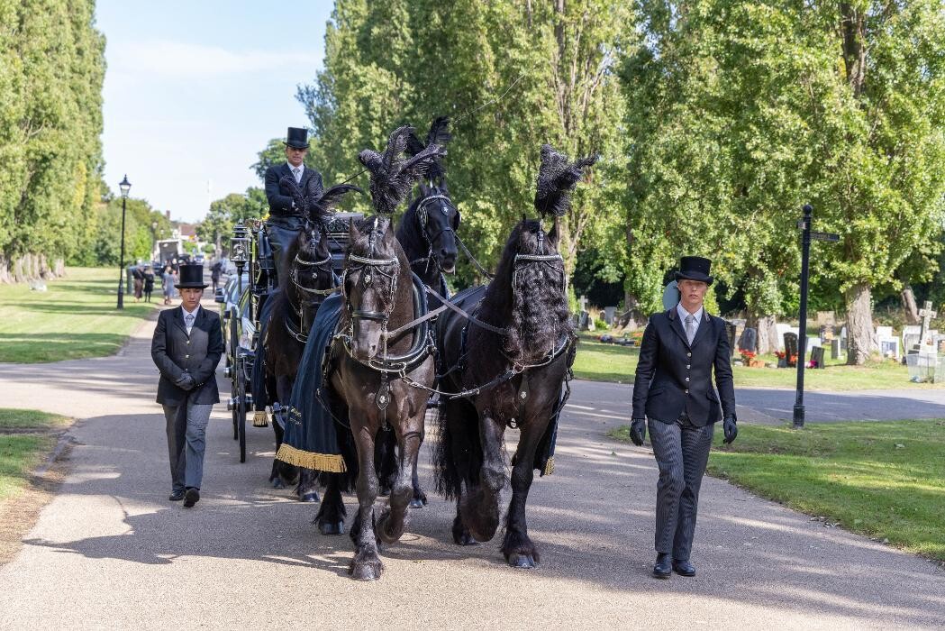 Images Rowland Brothers Funeral Directors