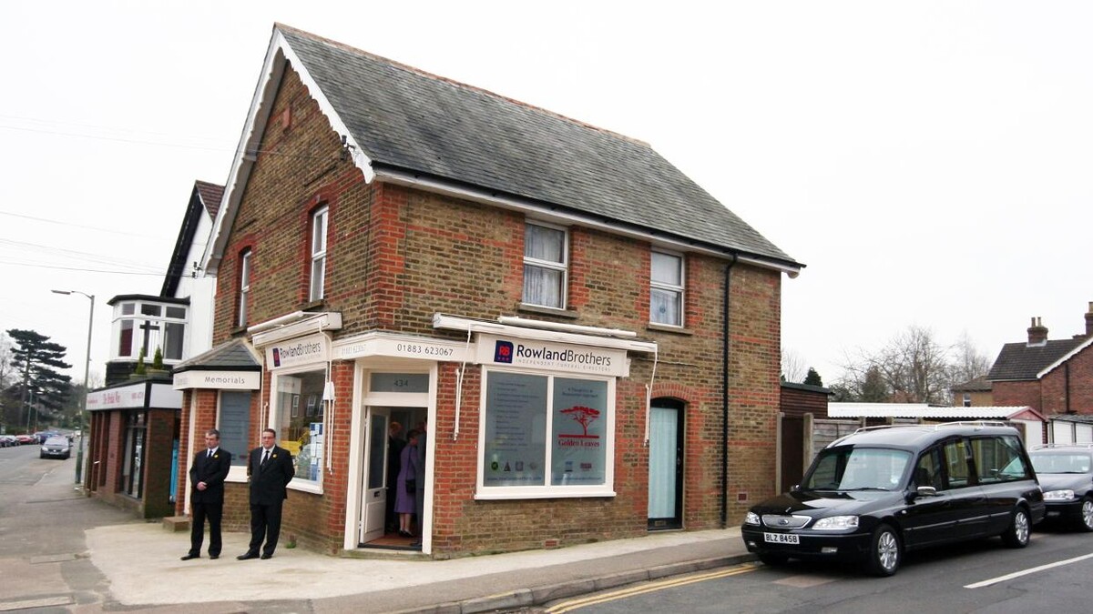 Images Rowland Brothers Funeral Directors