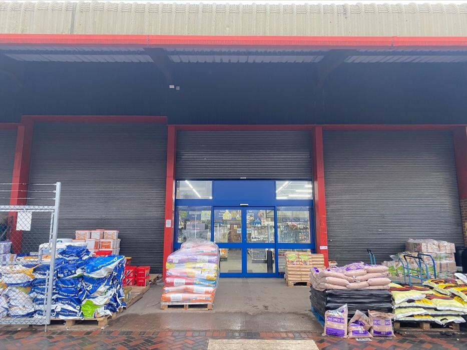 Images Wynnstay Stores