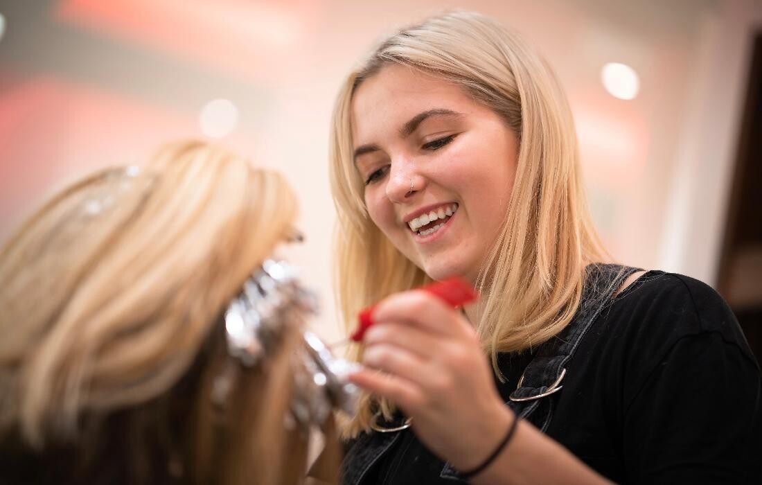 Images GREYS Hairdressing