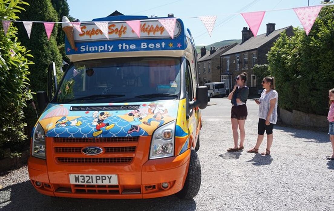 Images Mr Whippy Ice Cream Van Hire