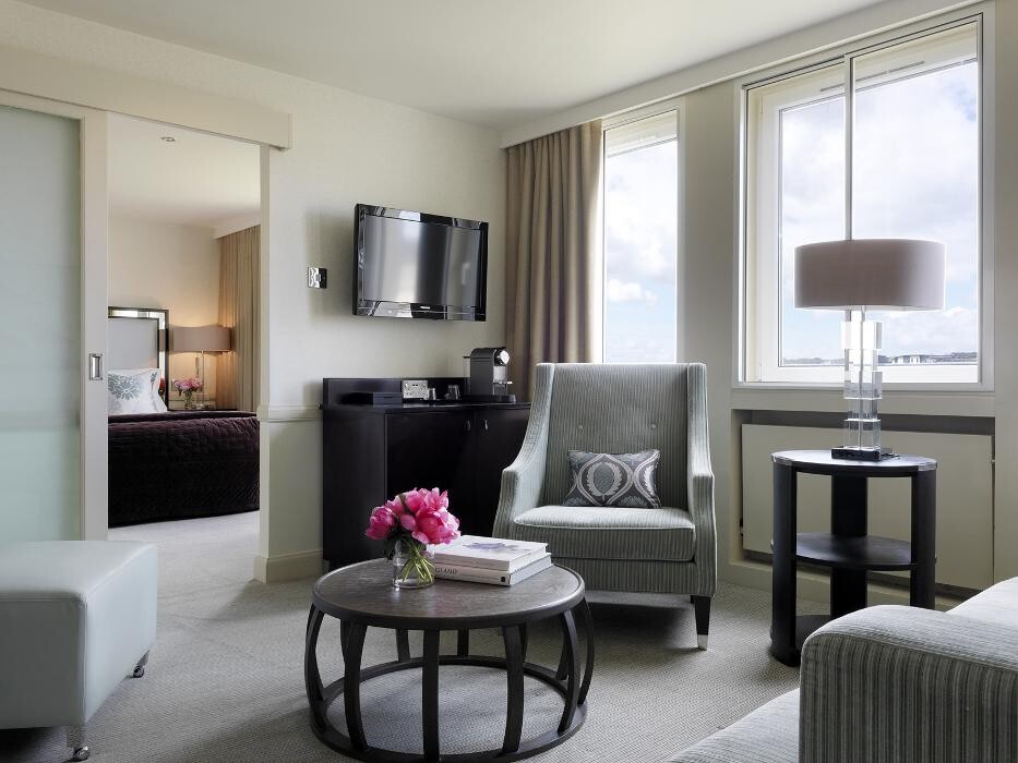 Images The Bristol Hotel