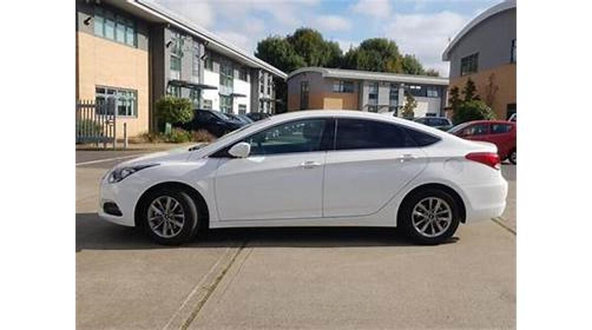 Images J & R Car and Van Hire