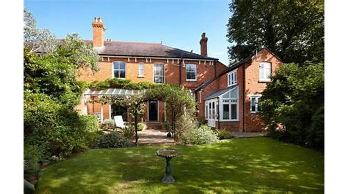 Images Banbury Cross Bed and Breakfast