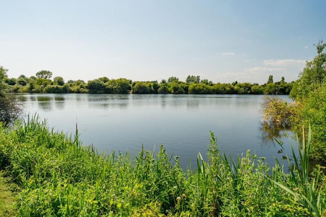 Images Chichester Lakeside Holiday Park