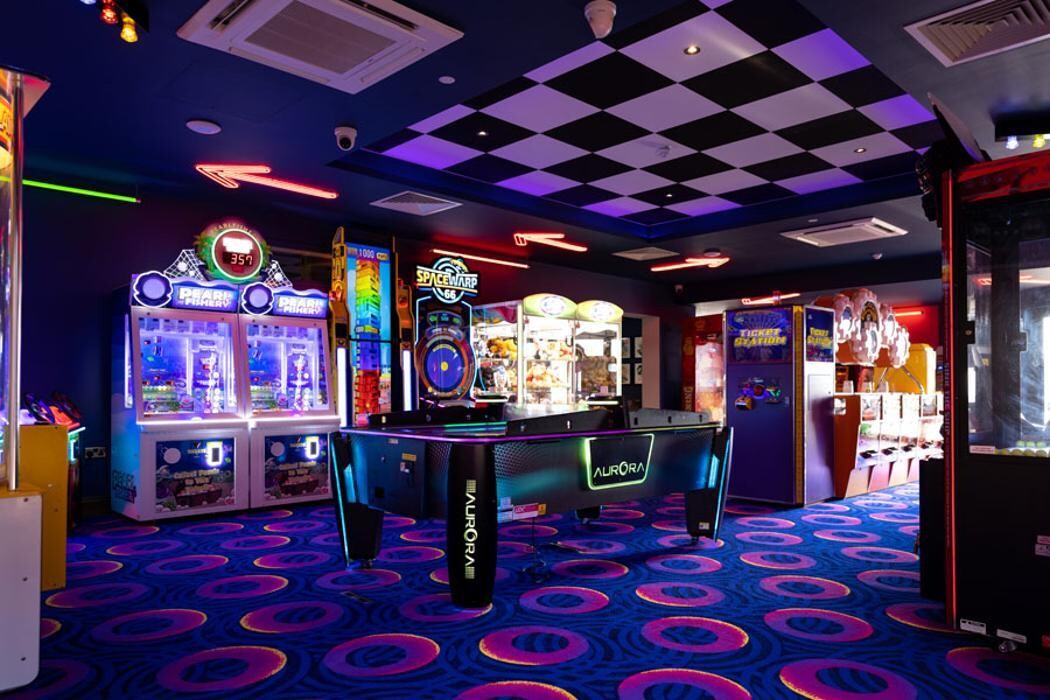 Images Chichester Lakeside Holiday Park