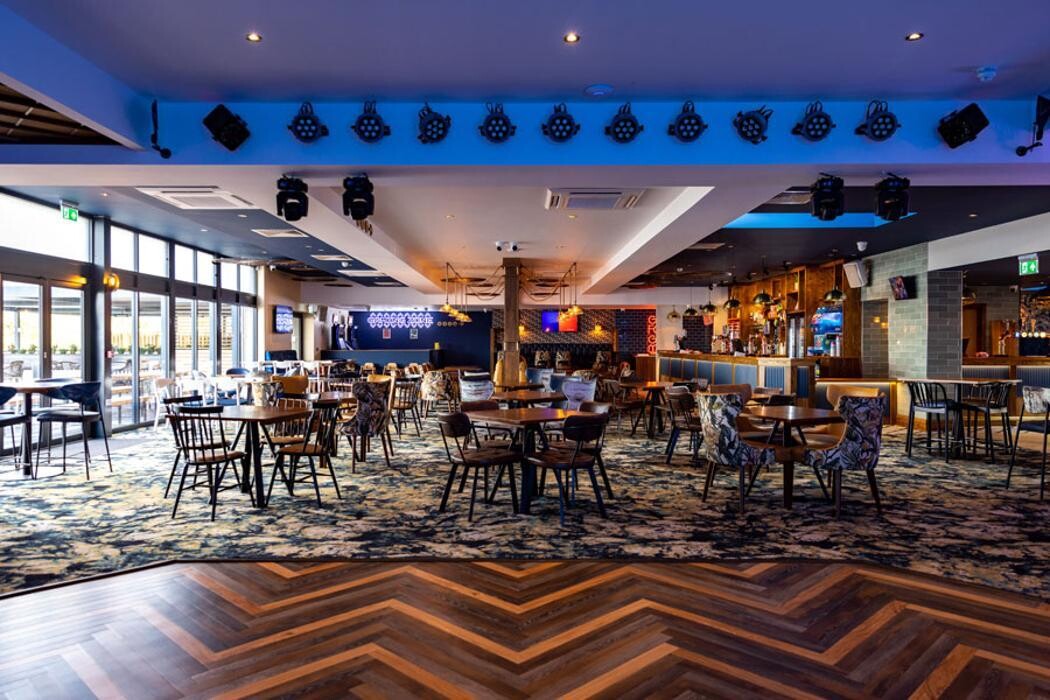 Images Chichester Lakeside Holiday Park