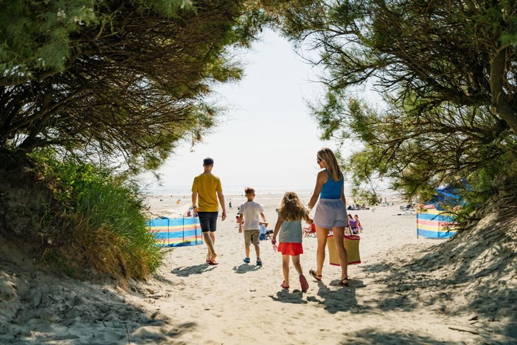 Images Chichester Lakeside Holiday Park