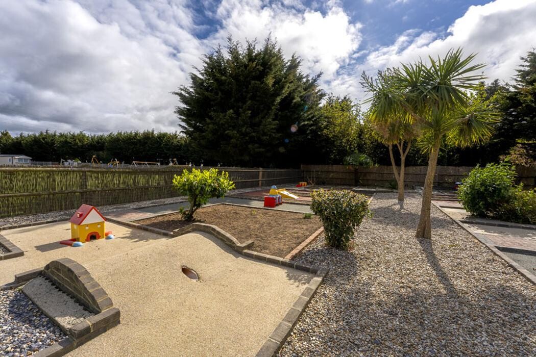 Images Birchington Vale Holiday Park