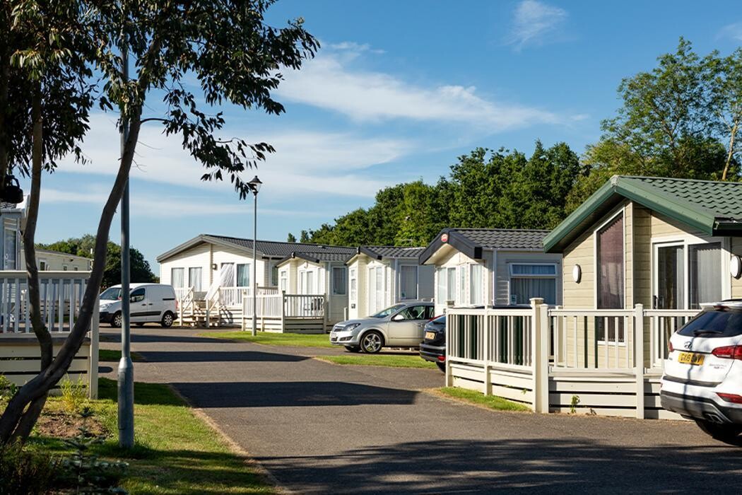 Images Carlton Meres Holiday Park