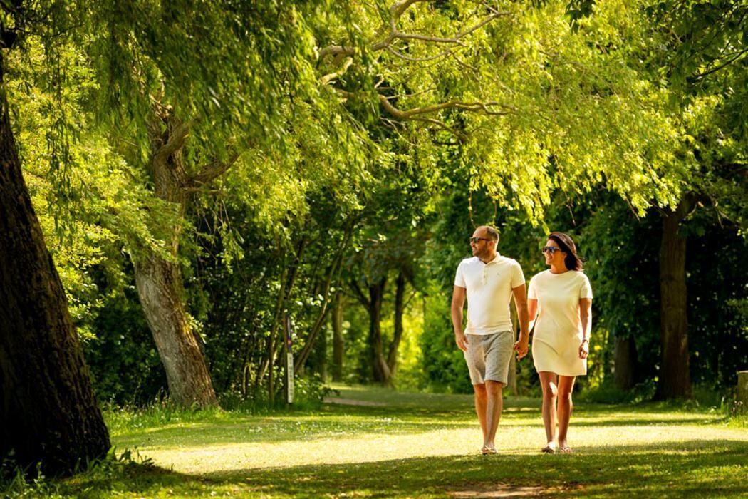 Images Carlton Meres Holiday Park