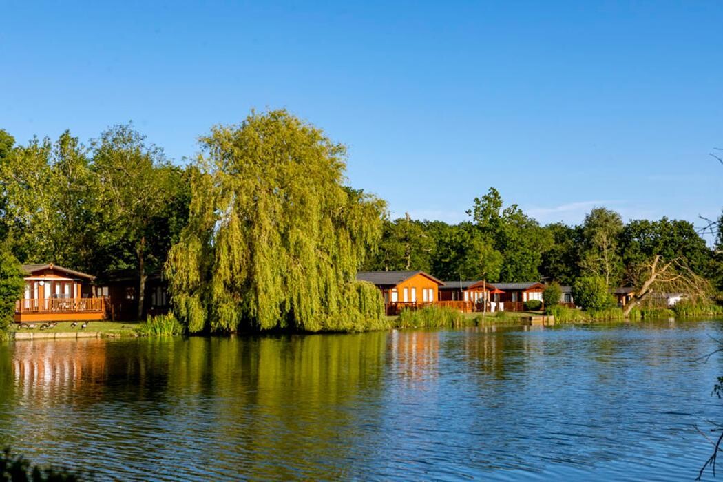 Images Carlton Meres Holiday Park