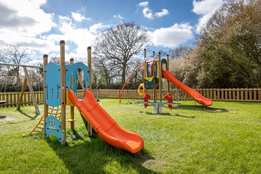 Images Carlton Meres Holiday Park