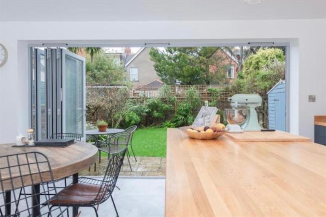 Images Collier Homes Ltd