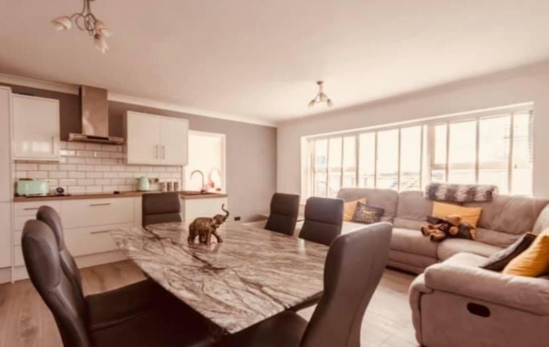 Images Collier Homes Ltd