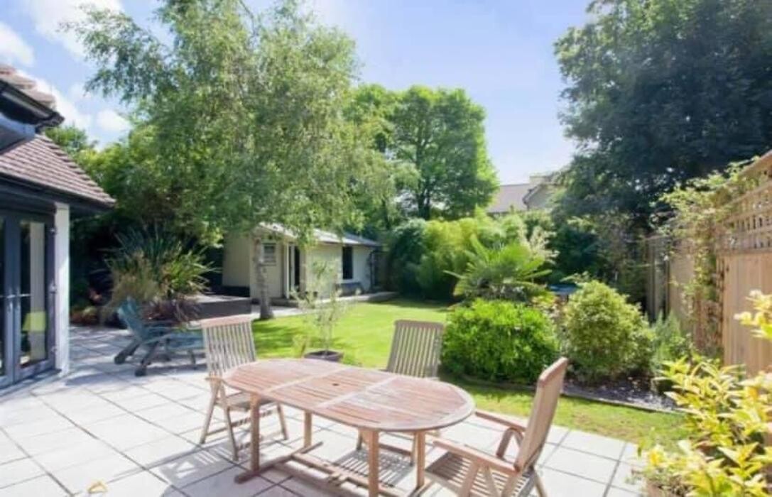 Images Collier Homes Ltd