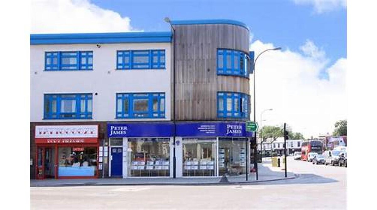 Images Dexters Lee Estate Agents