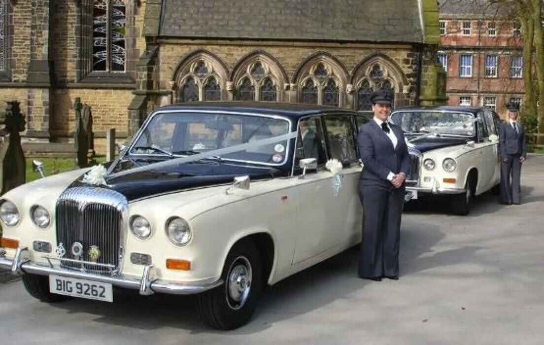 Images Laura's Vintage Limousines