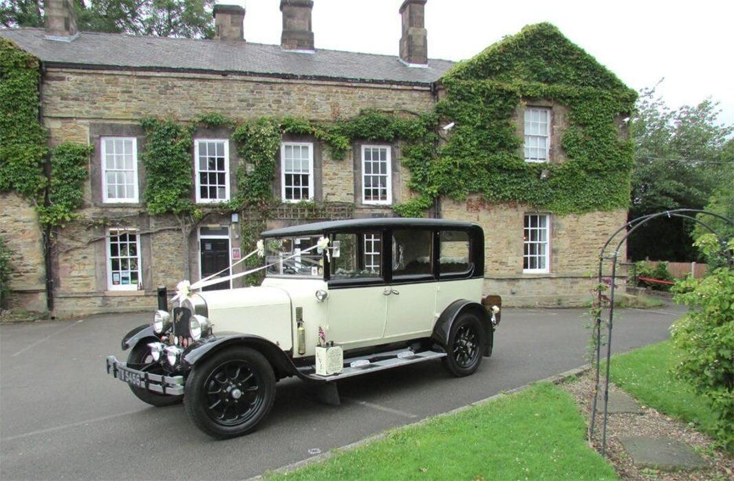 Images Laura's Vintage Limousines