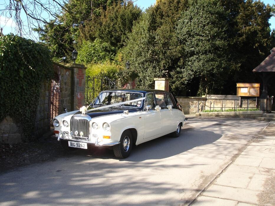 Images Laura's Vintage Limousines